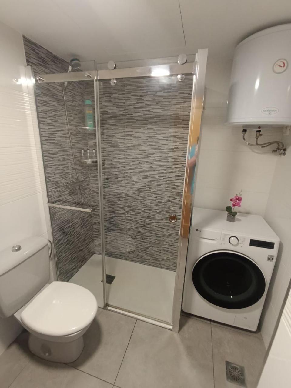 Apartment To Rent In Costa Blanca Торевиеха Екстериор снимка