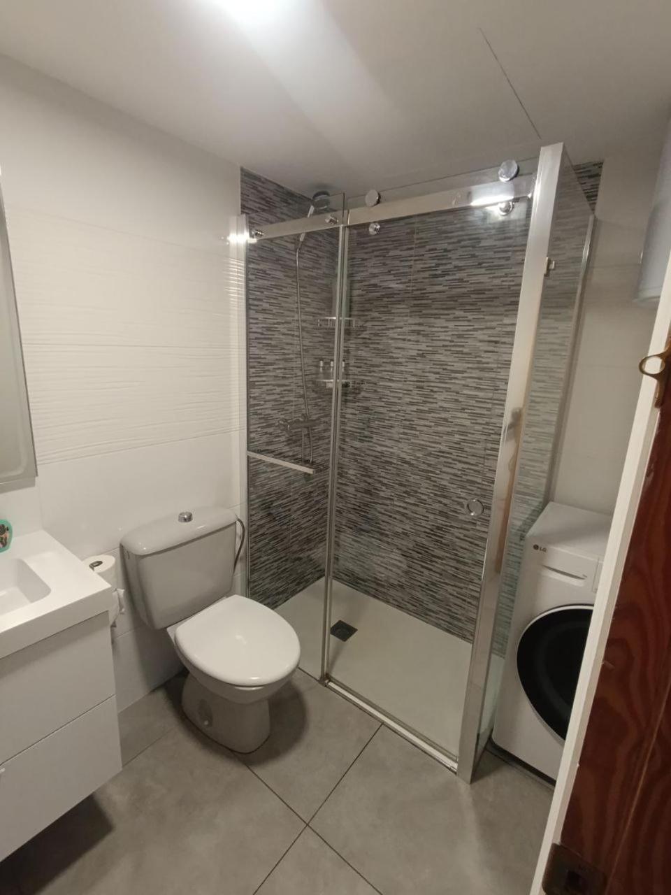 Apartment To Rent In Costa Blanca Торевиеха Екстериор снимка
