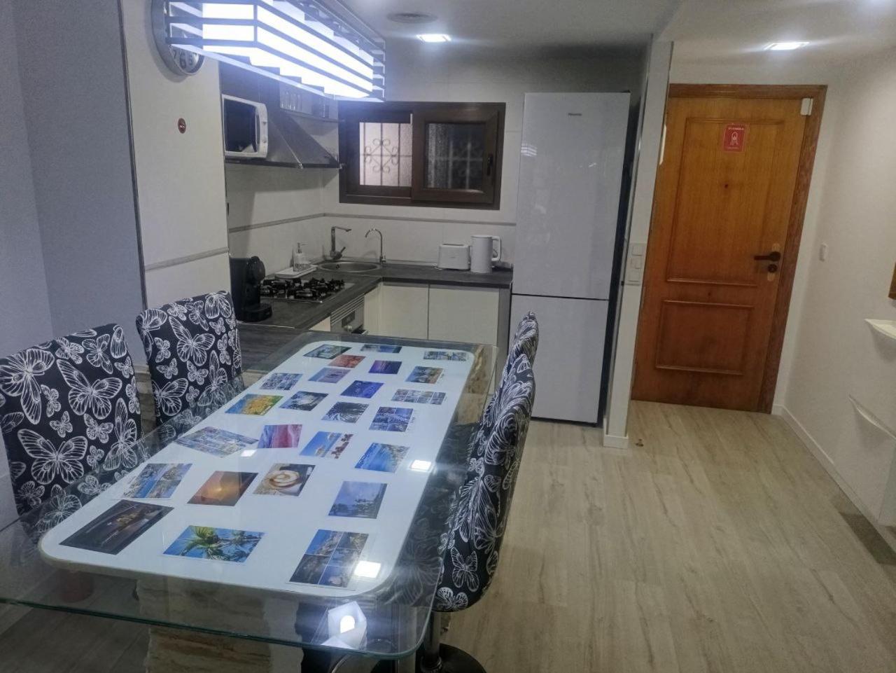 Apartment To Rent In Costa Blanca Торевиеха Екстериор снимка