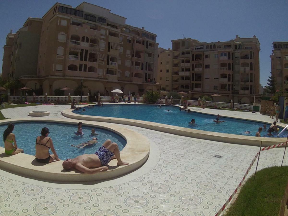 Apartment To Rent In Costa Blanca Торевиеха Екстериор снимка