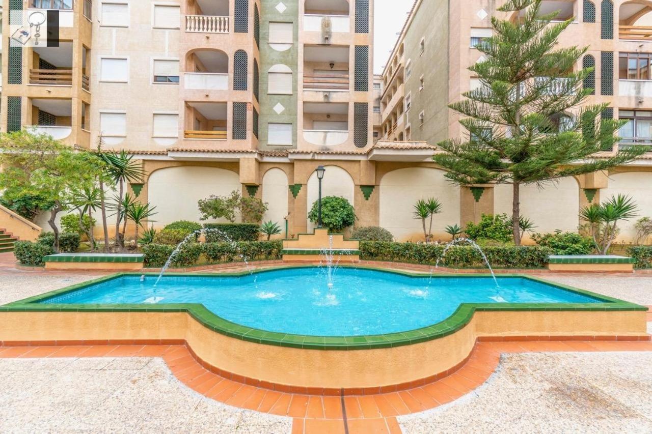 Apartment To Rent In Costa Blanca Торевиеха Екстериор снимка